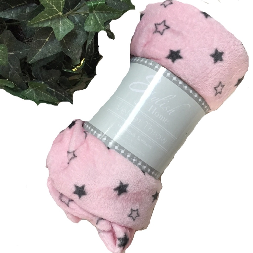 Stylish Home Soft Pink w/ Gray Stars Velvet Throw